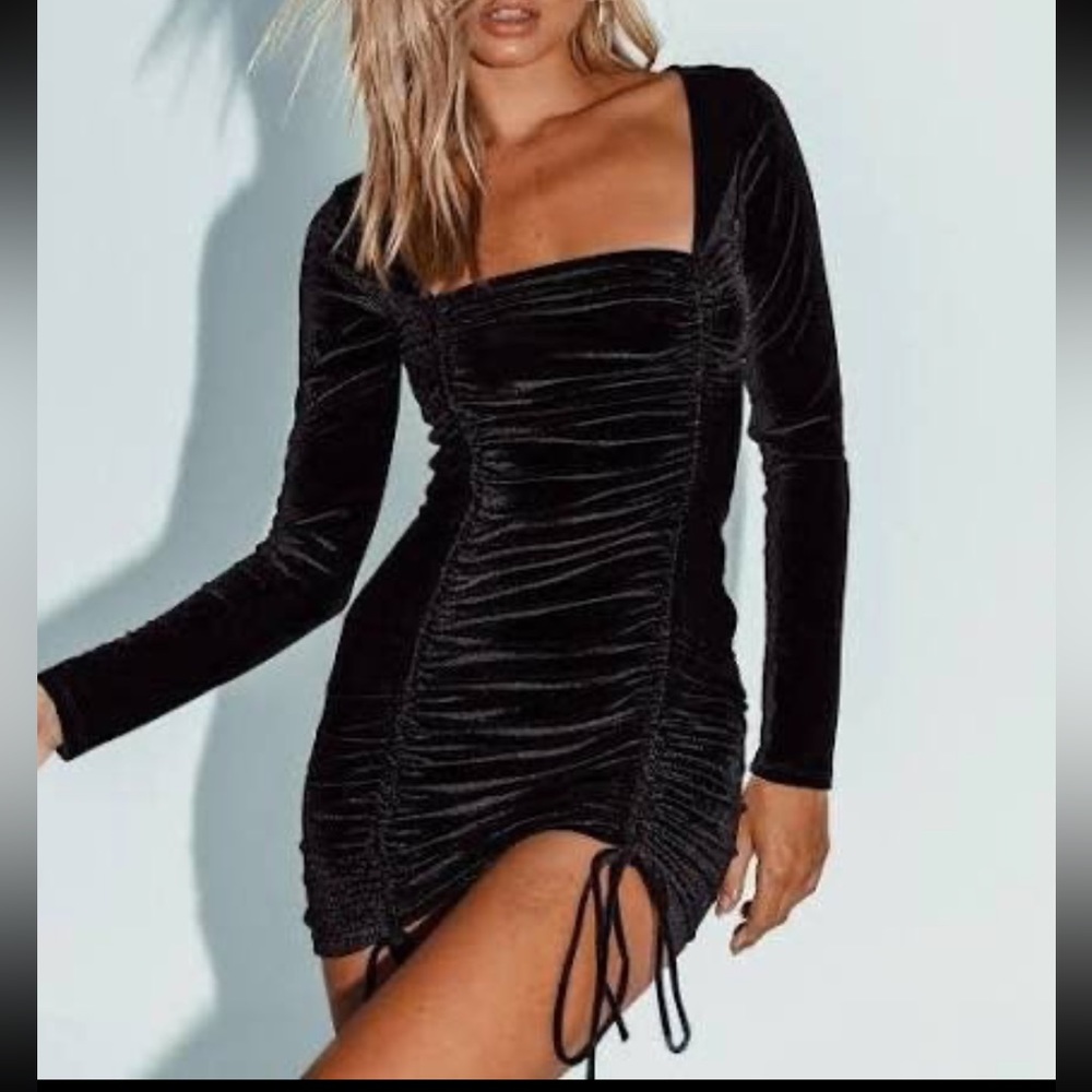 NWT Wild fable black velvet dress with draw strings size small